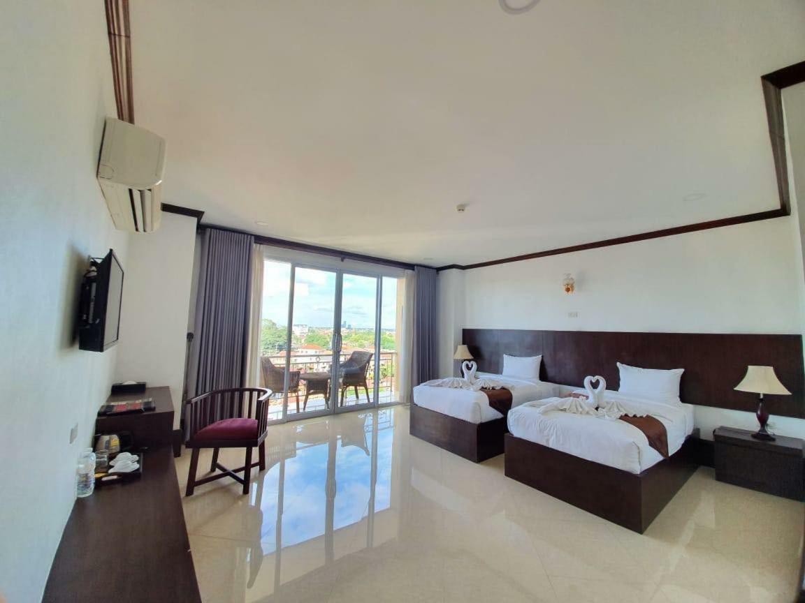 Готель Continental Plaza Vientiane Ban Nongdouang Екстер'єр фото